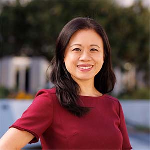 Laura Chyu headshot