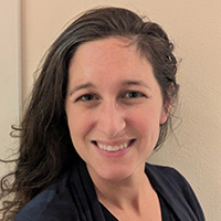 Sara Hundt Headshot