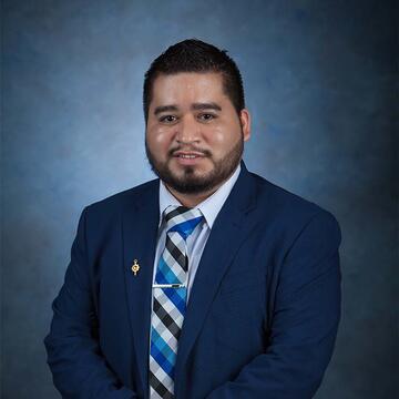 Miguel Pimentel headshot