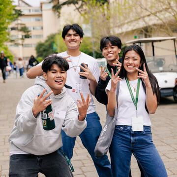 destination-usf-Group-posing